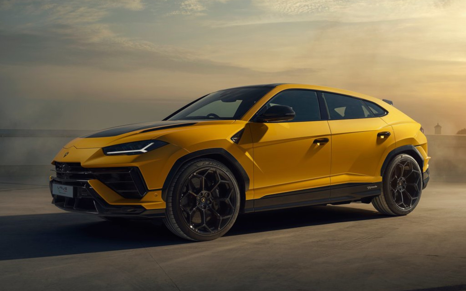Lamborghini Urus Performante 2023 SUV Drive Lamborghini Urus Performante 2023 SUV Drive